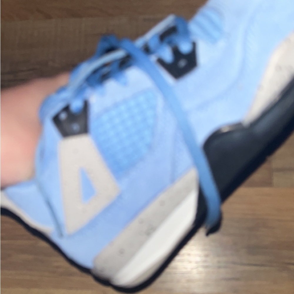 Jordan 4s youth